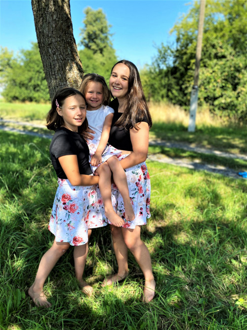 Dětská sukýnka půlkolová - divoké růže — foto 5