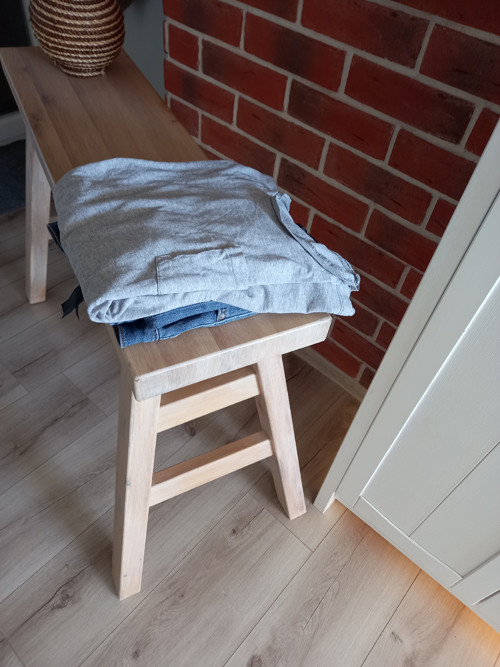 Príručný dubový stolík — foto 3
