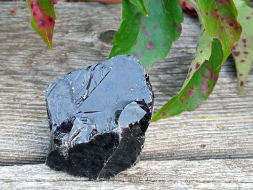 Obsidián černý, surový č. 18 — foto 2