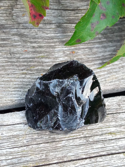 Obsidián černý, surový č. 18 — foto 5