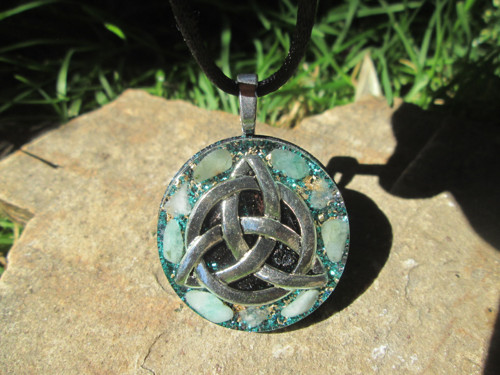 Org.šperk ,,Triquetra ochránce čarodějky " — foto 2