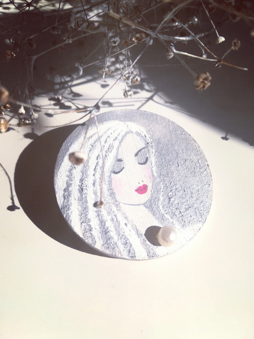 Brož: Dívka s perlou — foto 5