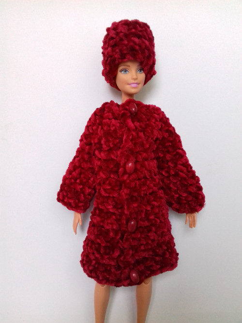Šatičky pro Barbie č.VII - kabátek — foto 3