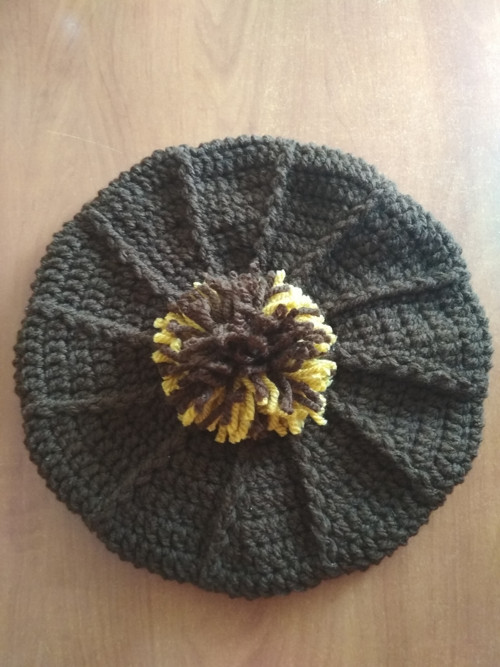 Dámský baret s bambulkou — foto 5