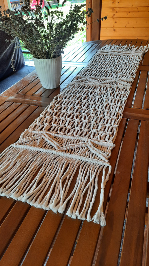 Macramé běhoun na stůl 140x30cm — foto 3