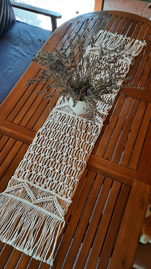 Macramé běhoun na stůl 140x30cm — foto 4