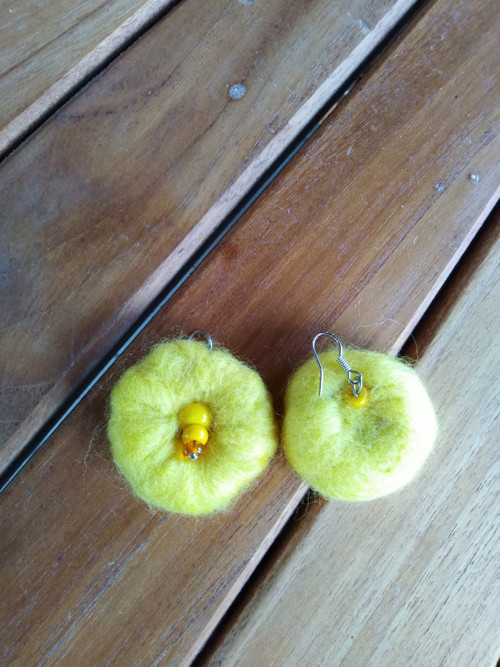 Plstěné náušnice květiny — foto 3