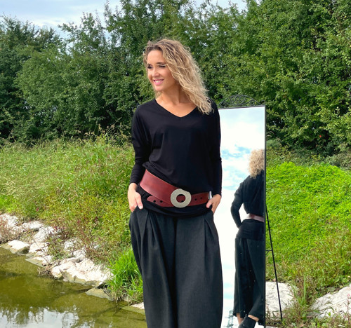 Netopýří tunika prodloužená černá — foto 4