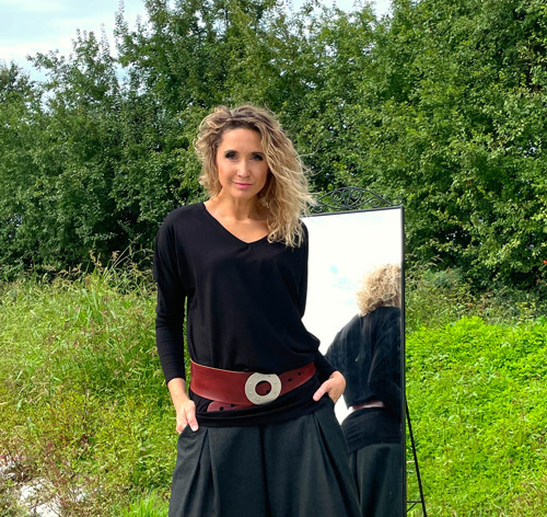 Netopýří tunika prodloužená černá — foto 3