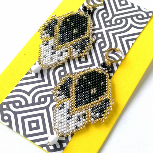 Black & White Dangle Beaded Earrings — foto 5