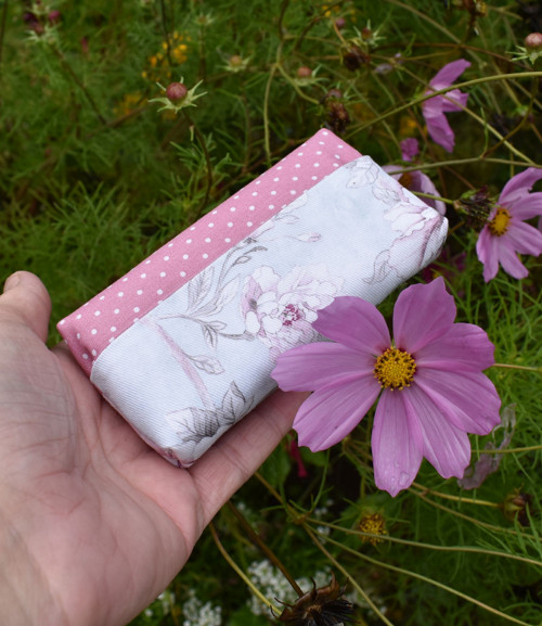 "Kapesníkovník" - Romanticky něžná — foto 2