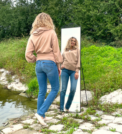 Béžová mikina s kapucí — foto 4