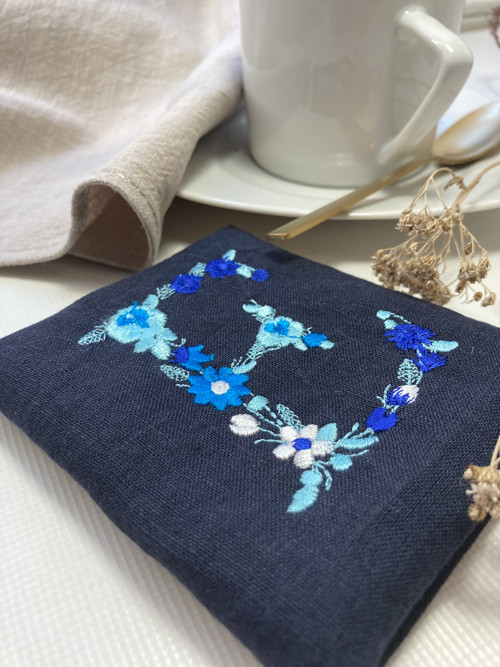 Ľanová utierka s výšivkou ,,MONOGRAM" — foto 2