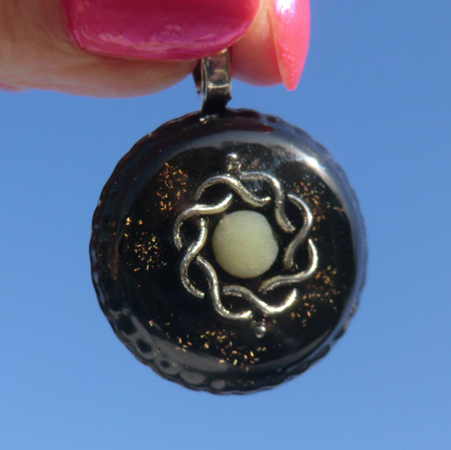 Karmický orgonit Amulet - Jadeit / Nefrit — foto 5