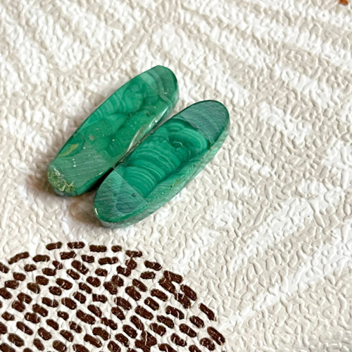 Malachit kabošon ovál pár / 24x8x3mm — foto 2