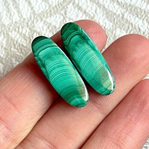 Malachit kabošon ovál pár / 24x8x3mm — foto 3
