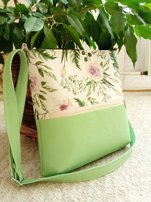 Crossbody hrášková — foto 5