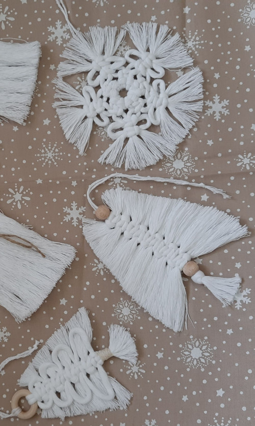 Vánoční macramé ozdoby Bílá sada 8 — foto 3