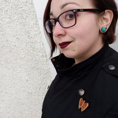Motýl Emily - brož (černá + červená) — foto 5