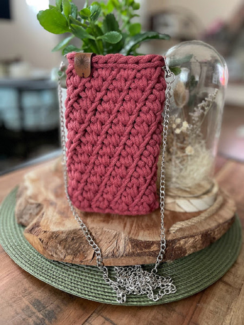 Háčkovaná crossbody kabelka — foto 2