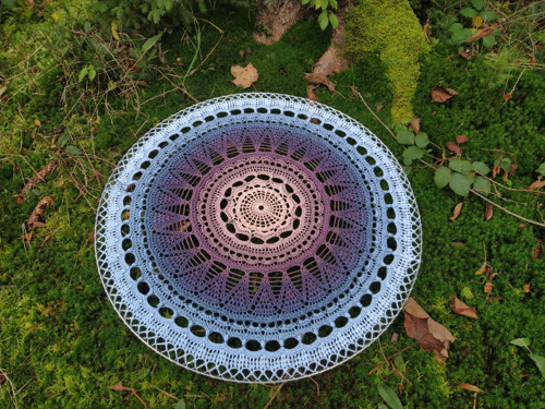Velká háčkovaná mandala — foto 3