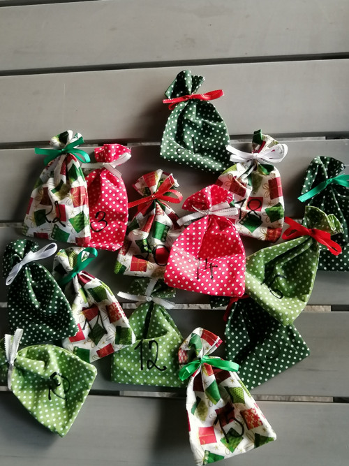 Adventní kalendář..... 24 pytlíčků — foto 2