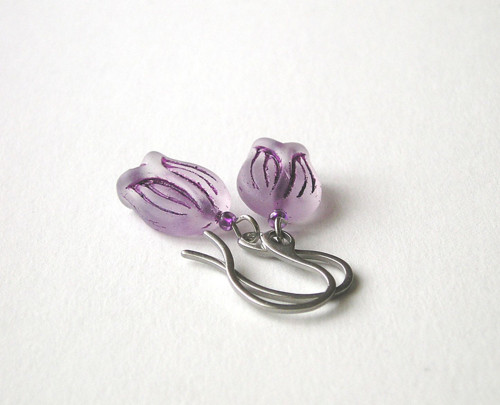 Světle fialové tulipány..ocel — foto 2