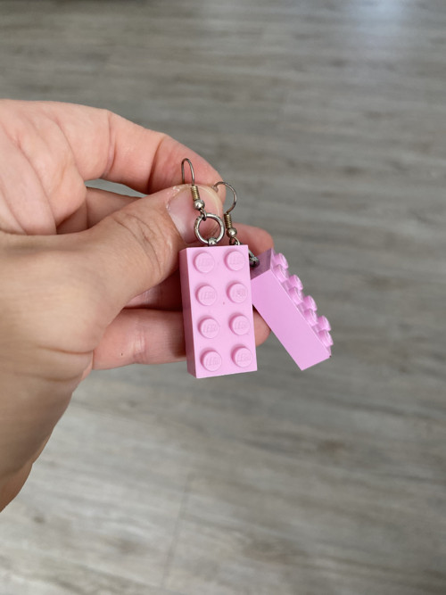 Růžové lego - visací náušnice — foto 2