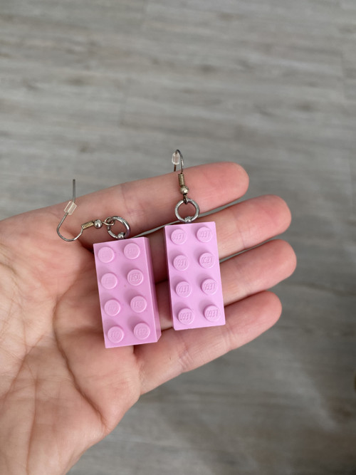 Růžové lego - visací náušnice — foto 3