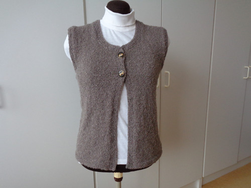 Dámská vesta v modním stylu — foto 4