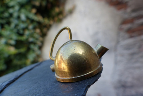 Konvice, čajník...mosazná miniatura — foto 2