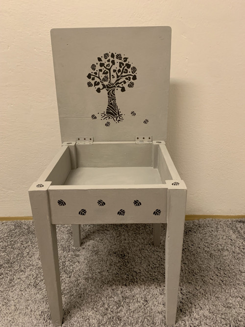 Stolička s úložným prostorem — foto 3