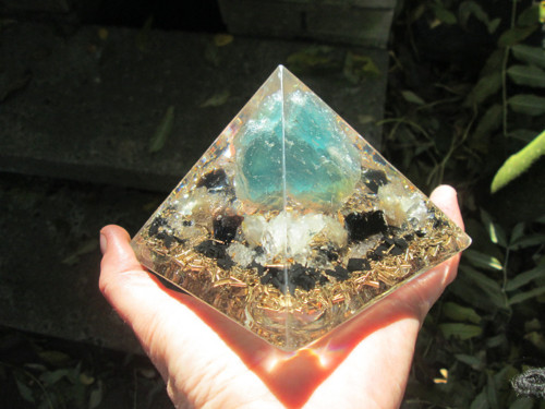 Org. pyramida ,, Nového Života " — foto 3