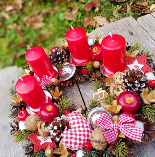 Adventní věneček na stůl — foto 3