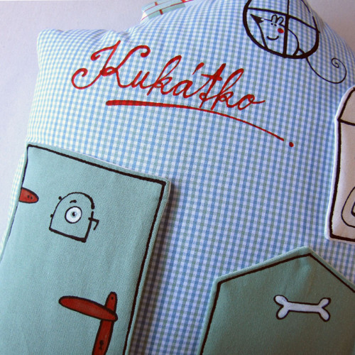 DOMEK "KUKÁTKO" - polštář — foto 2