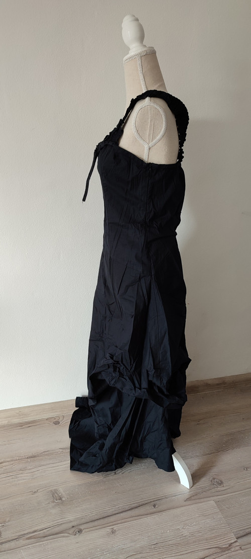 Černé šaty — foto 2