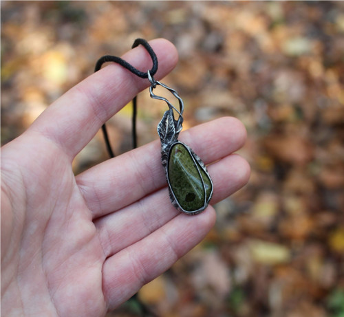 Legolas ~ Šperk s epidotem — foto 4