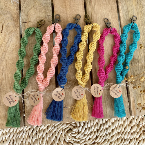 Macrame klíčenka — foto 2