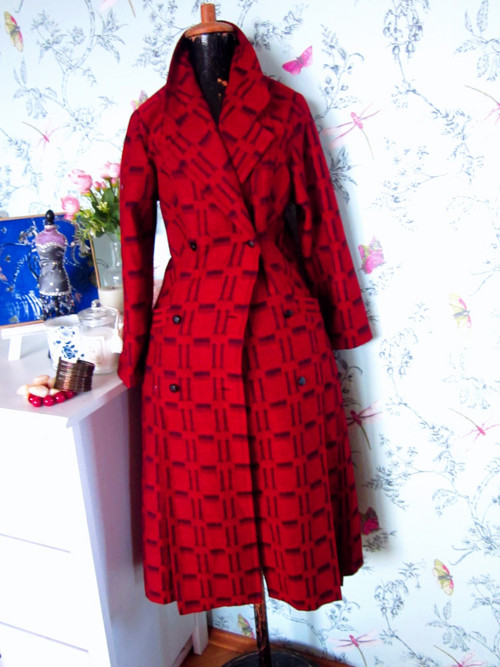 Kabát vlněný modelový — foto 2