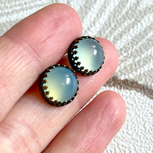 Bronzové naušnice s aqua chalcedony - puzety — foto 2