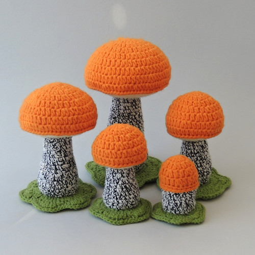 Háčkovaný křemenáč březový - 8 cm — foto 4