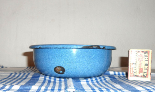 Starožitná kovová MISKA, modrý smalt — foto 3