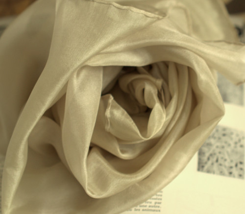 HEDVÁBNÁ ŠÁLA.......180 x 45 — foto 2