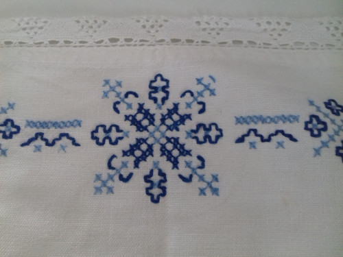 Vyšívaná dečka — foto 3