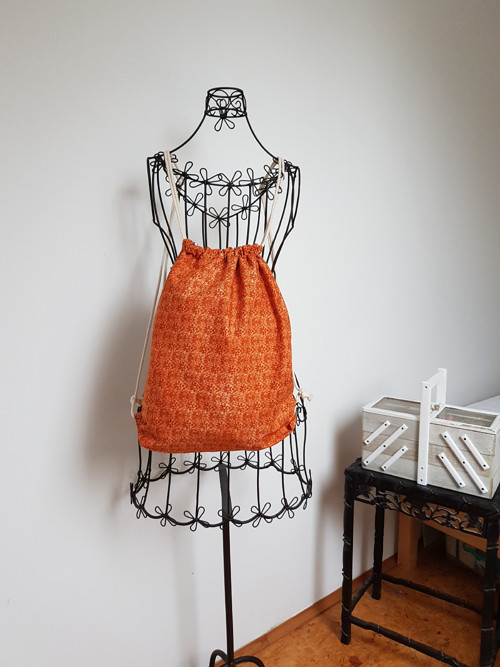 Vak Holčička Gorjuss s lištičkou — foto 3