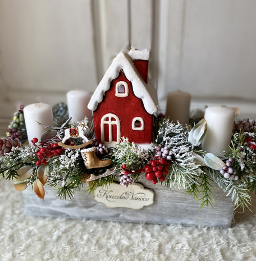 Adventní dekorace s chaloupkou — foto 4