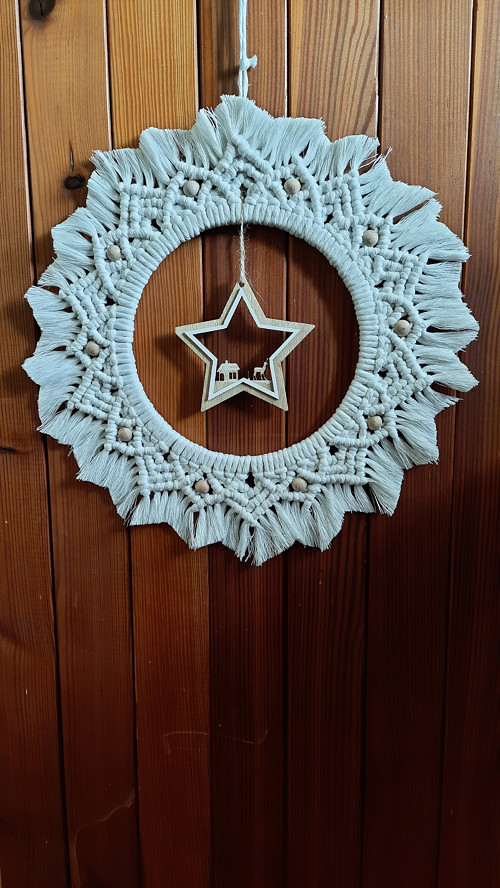 Vánoční macramé věnec 34cm — foto 5