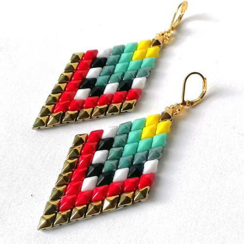 Colorful Diamond Shaped Beaded Earrings — foto 2