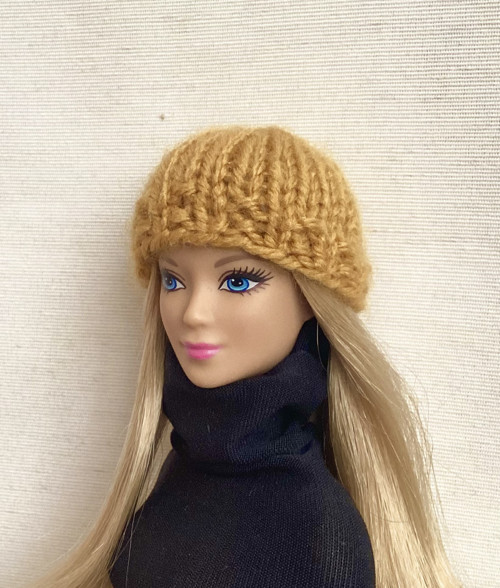 Čepice pro Barbie — foto 2
