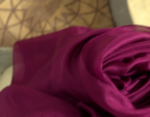 HEDVÁBNÁ ŠÁLA.......180 x 45 — foto 3